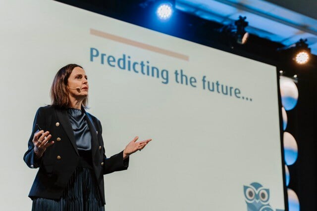 iMedia_day3-3[Med] Medium