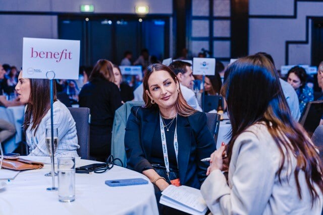 iMedia_02-36 Medium[FOMAU-24]